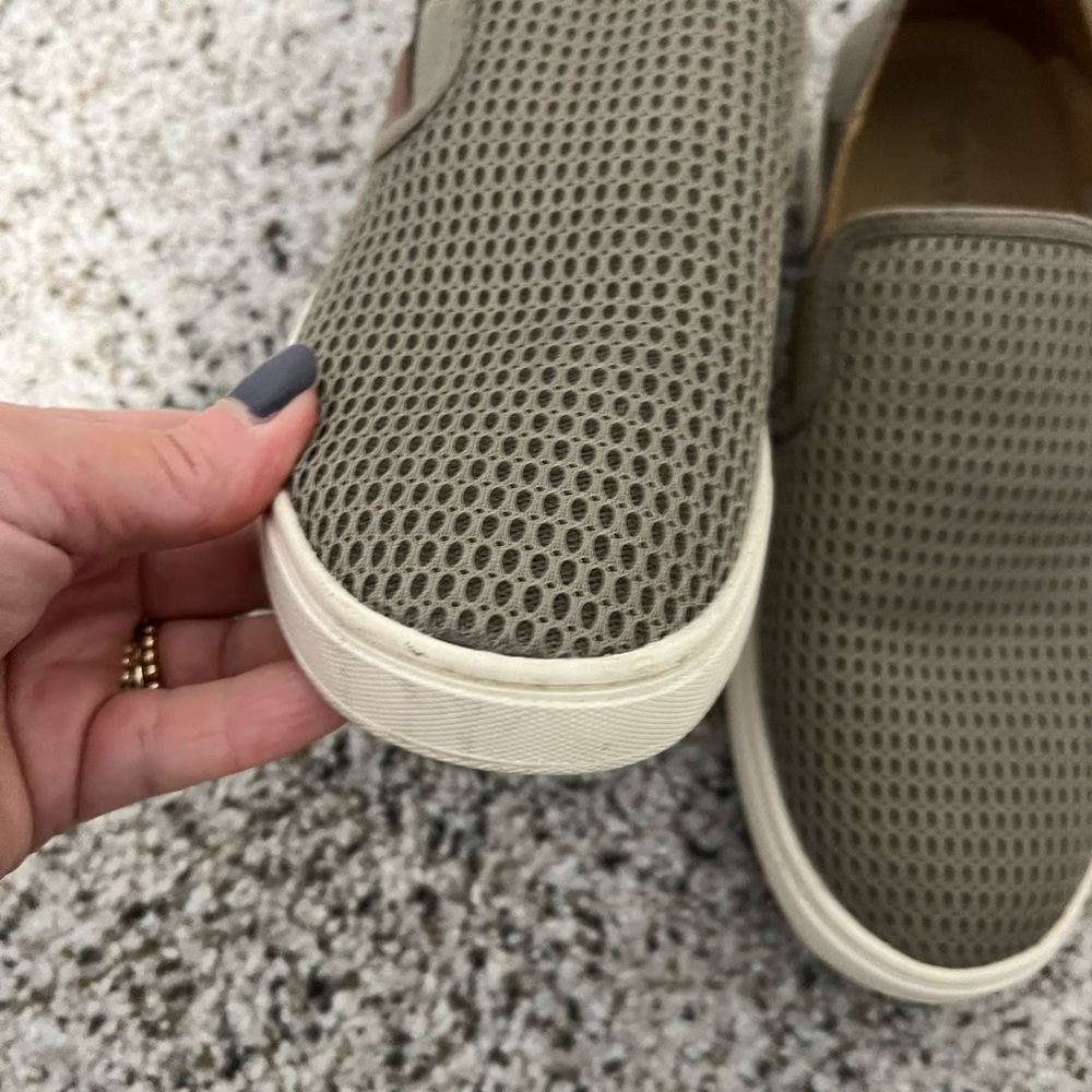 Olukai pehuea women’s slip on shoes. - Picture 5 of 7